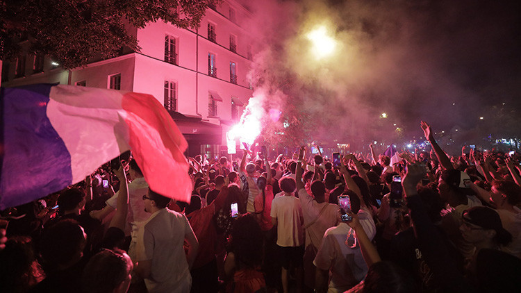 Fransa fasi eledi paris karisti 2RafcU7e